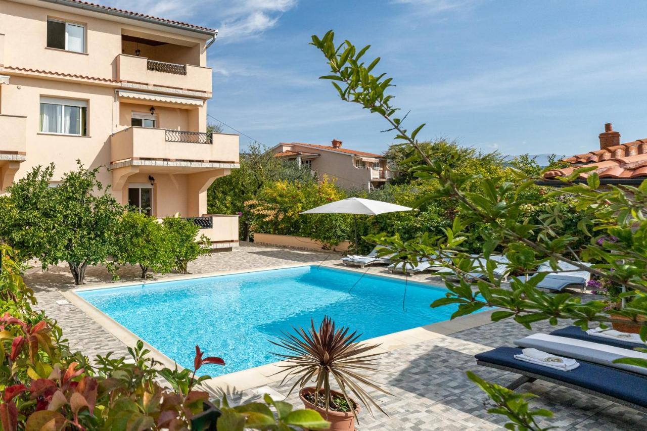 Juric Apartments-Rab Palit Екстер'єр фото