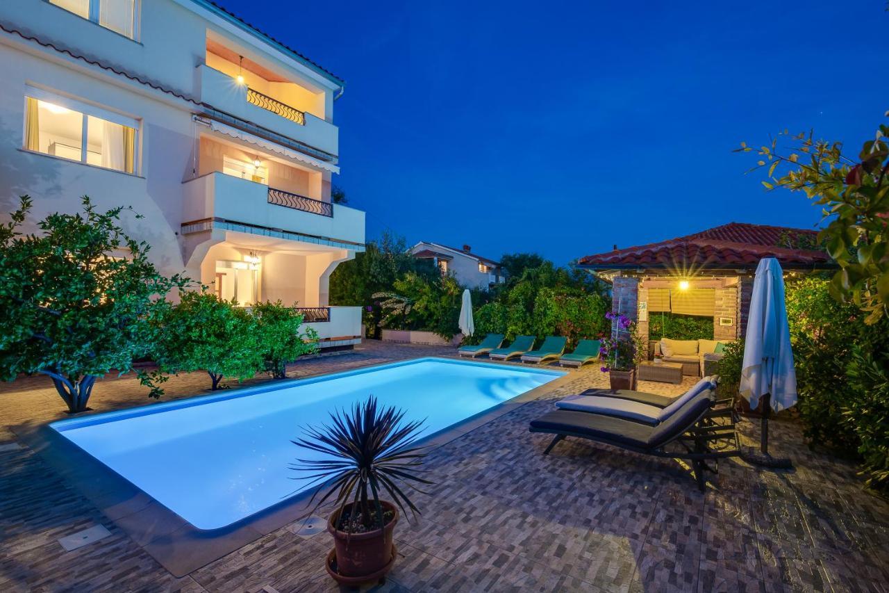 Juric Apartments-Rab Palit Екстер'єр фото