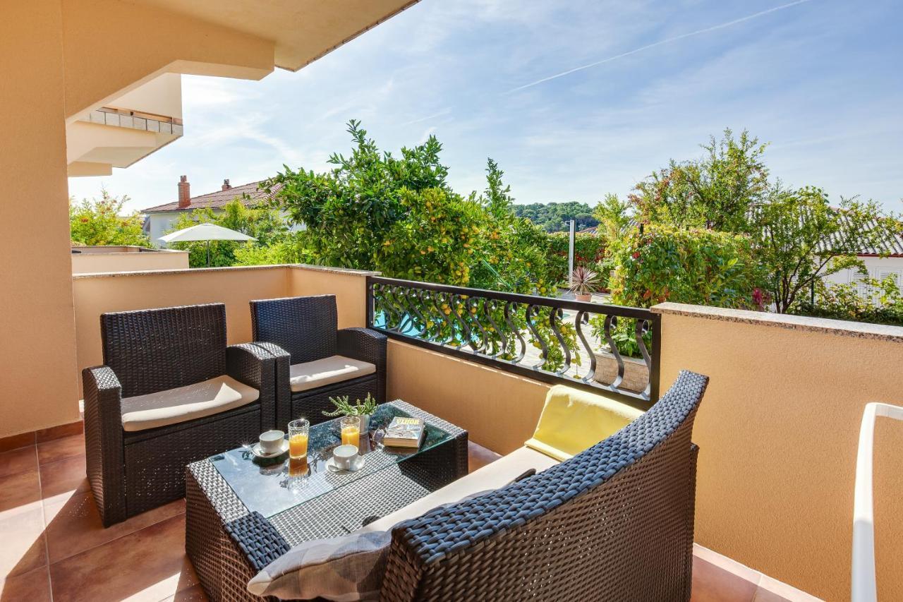 Juric Apartments-Rab Palit Екстер'єр фото