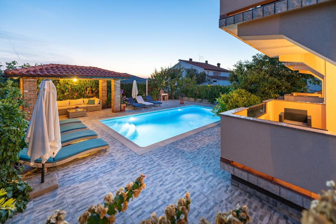 Juric Apartments-Rab Palit Екстер'єр фото