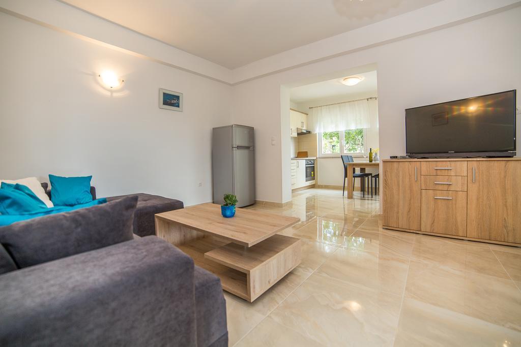 Juric Apartments-Rab Palit Екстер'єр фото