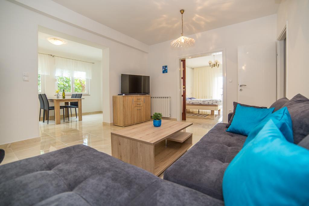Juric Apartments-Rab Palit Екстер'єр фото
