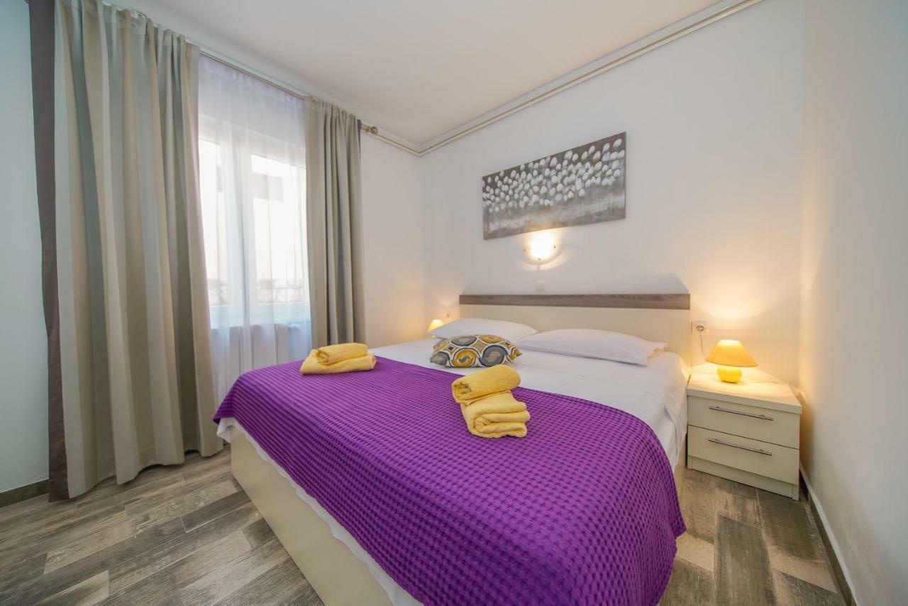 Juric Apartments-Rab Palit Екстер'єр фото
