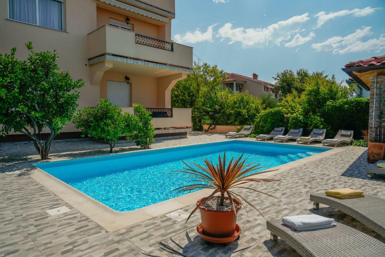 Juric Apartments-Rab Palit Екстер'єр фото